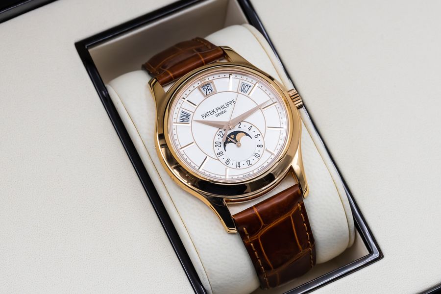 Patek Philippe Complications 5205R-001